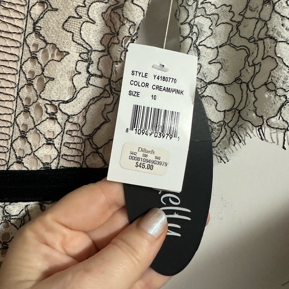 NWT size 10 - Picture 2 of 3